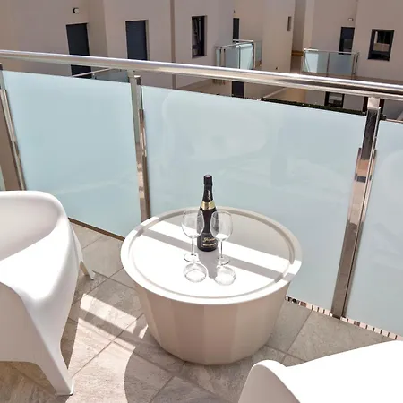 2bd Spacious & Stylish With Heated Pool * Лас-Росас