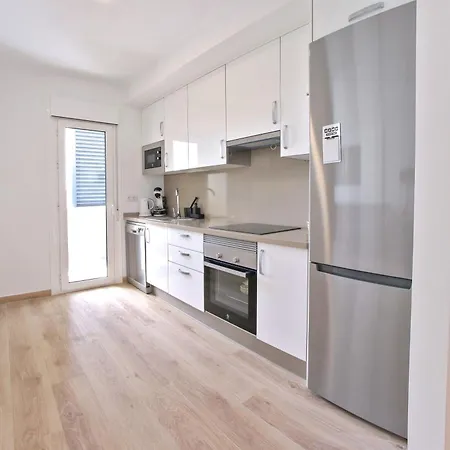 Apartamento 2bd Spacious & Stylish With Heated Pool Las Rosas (Arona, Tenerife)
