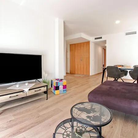Apartamento 2bd Spacious & Stylish With Heated Pool