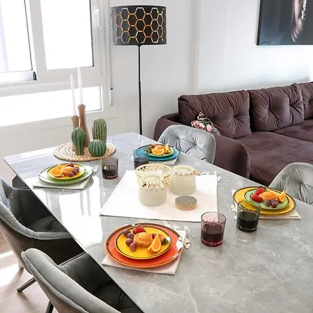 Apartamento 2bd Spacious & Stylish With Heated Pool