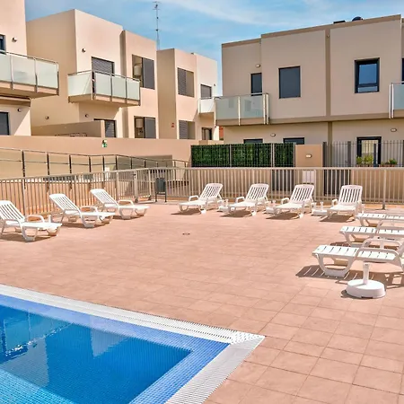 2bd Spacious & Stylish With Heated Pool Apartamento